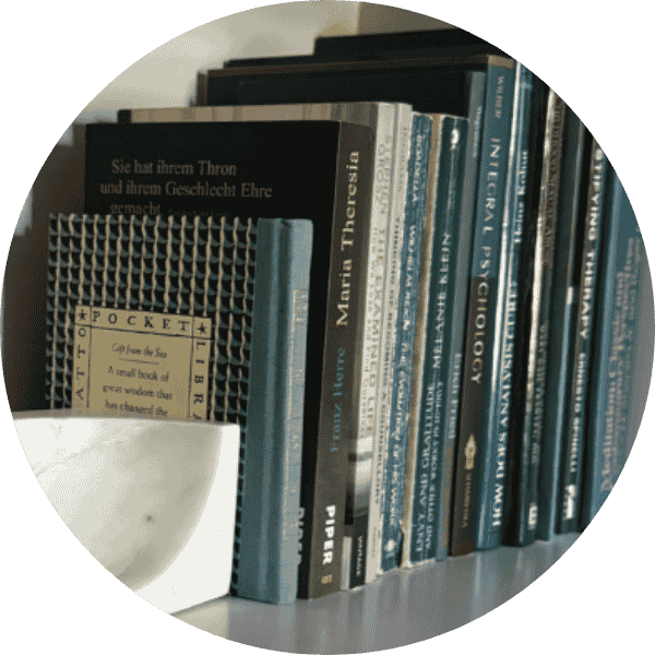 Library of therapy resources — articles, audio practices and self-assessments